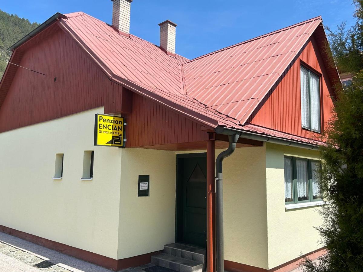 Penzion Encian Blatnica Екстер'єр фото
